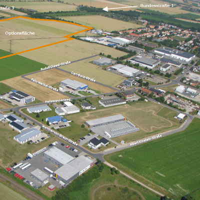 Gewerbegebiet Mhlenfeld mit der Erweiterungsflche - Aufnahme aus 2013
