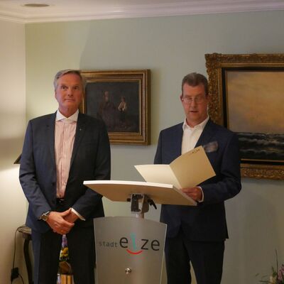 Verleihung des Ehrenrings an J&uuml;rgen Schulte-Sch&uuml;ren