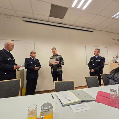 F&uuml;hrungswechsel bei der Feuerwehr - Oliver Kleiner und Friedhelm Breitkopf &uuml;bernehmen