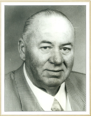 Hermann Schiermann
Bürgermeister der Stadt Elze
Juni 1969 ~ Oktober 1994