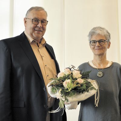 B&uuml;rgermeister Pfeiffer verabschiedet Ulrike Corcilius