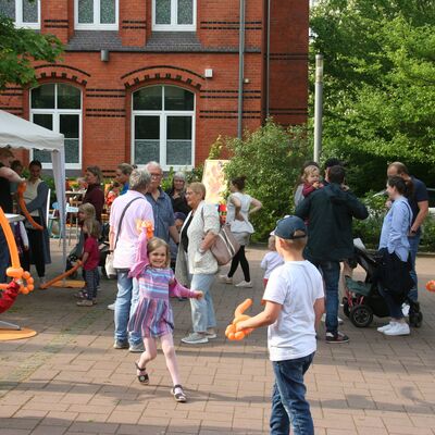 Und auch die Kleinen sind begeistert von dem Feierabendmarkt